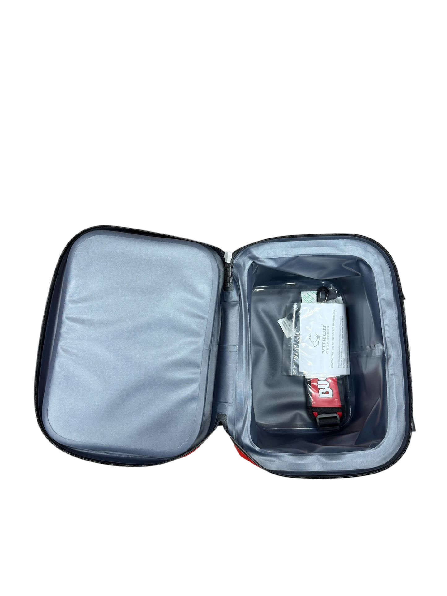 Buc-ee’s 30-Can Tech Cooler – Leakproof Soft-Sided Cooler with Waterproof Zipper – Available in Red or Camo