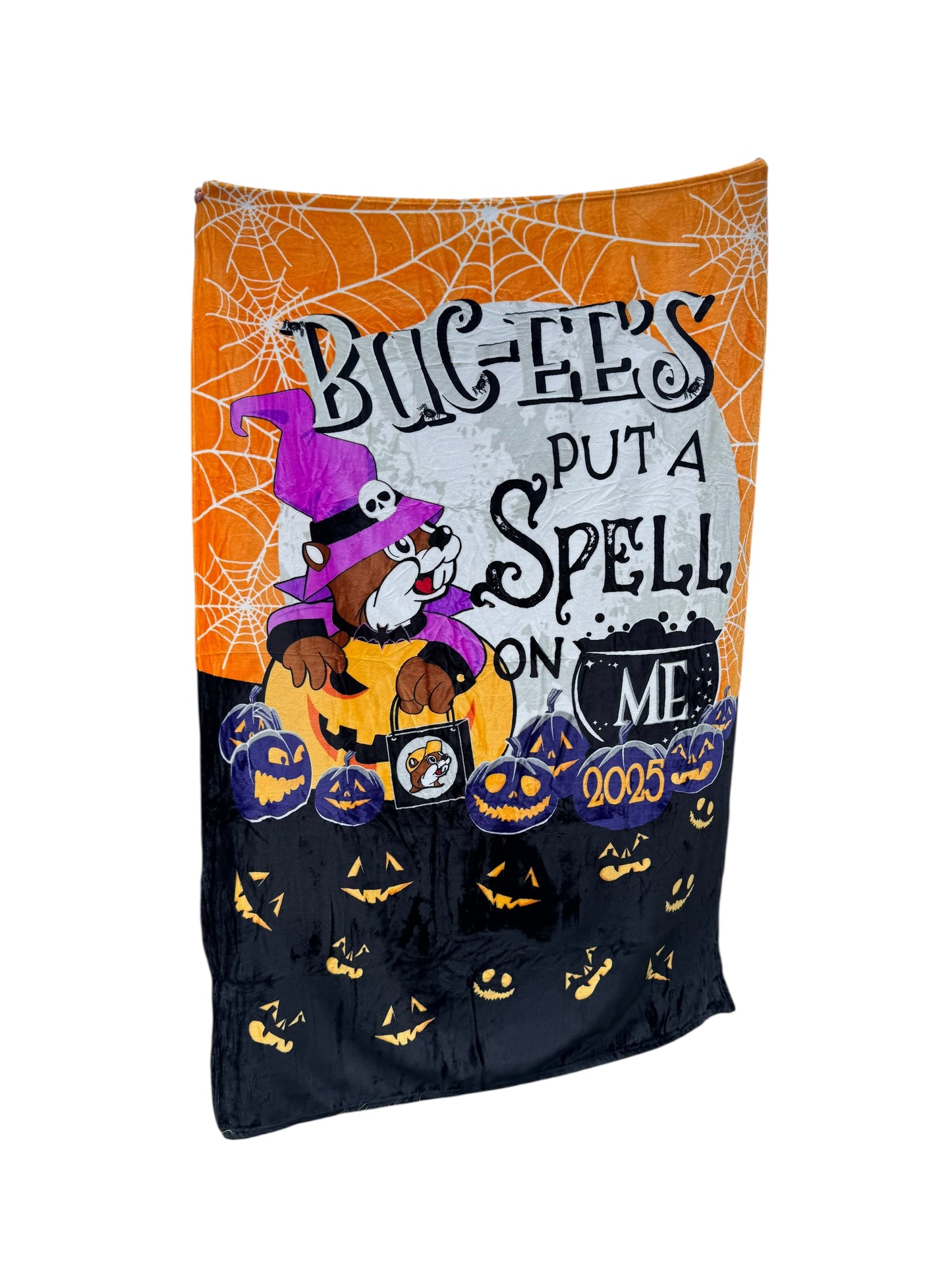 Buc-ee’s Halloween Blanket 2025 – “Cast a Spell on Me” Cozy Throw