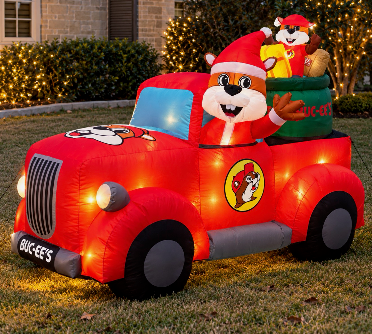 Buc-ee’s Santa Truck Christmas Inflatable Yard Decoration