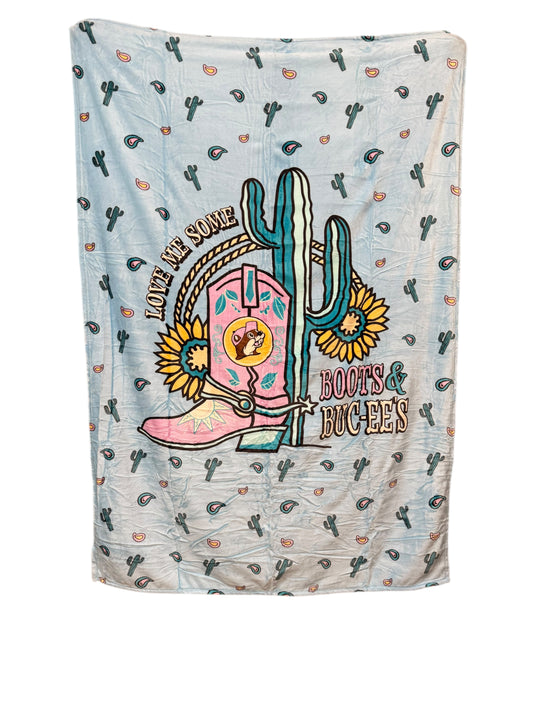 Buc-ee’s “Love Me Some Boots & Buc-ee’s” Throw Blanket – 50 x 70 in