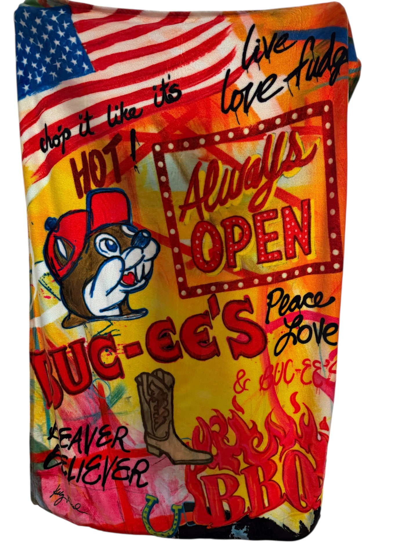 Buc-ee’s Signature Line Texas Collage Plush Throw Blanket – Beaver Believer BBQ Design