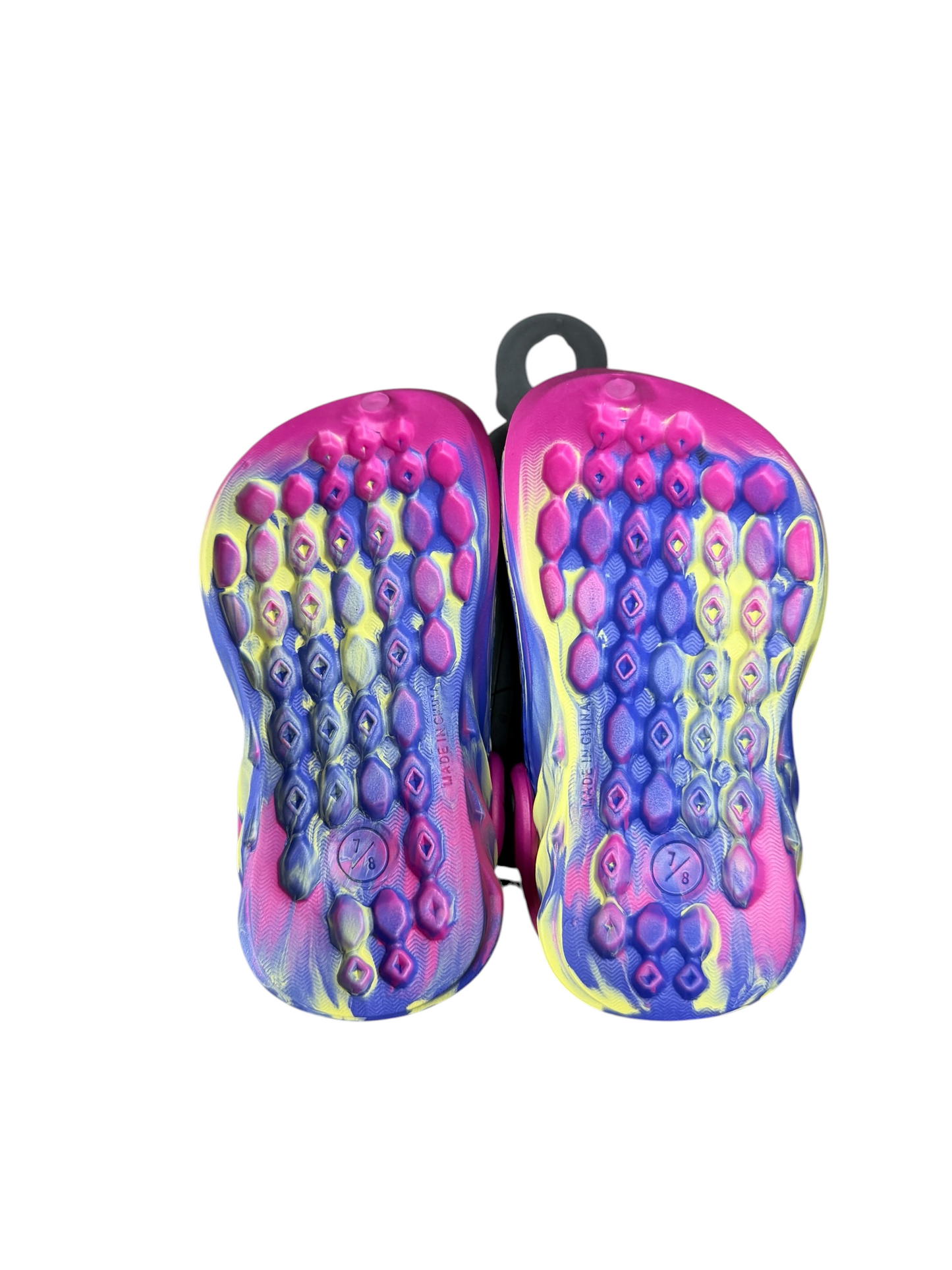 Buc-ee’s Kids Tie-Dye Clogs – Lightweight Slip-On Water Shoes